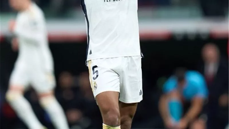 ريال مدريد يعزز صدراته للدورى الإسبانى بعد تخطي جيرونا برباعية