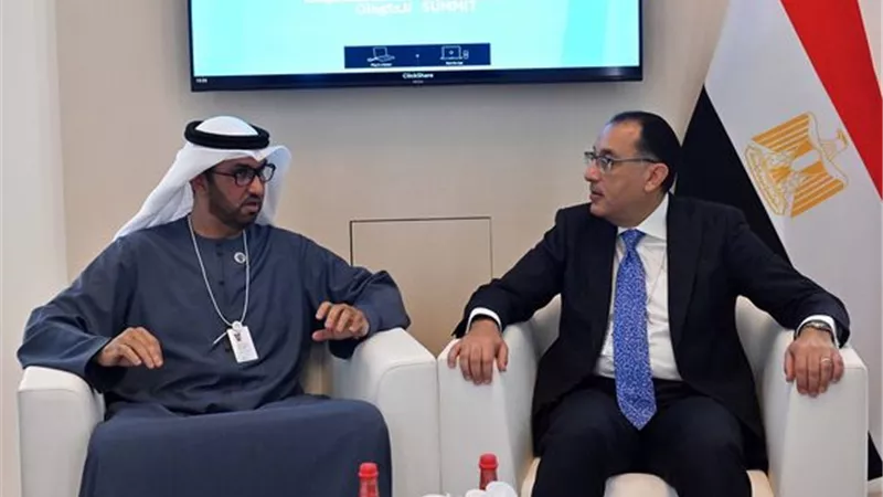 رئيس الوزراء يلتقي وزير الصناعة والتكنولوجيا المتقدمة الإماراتي