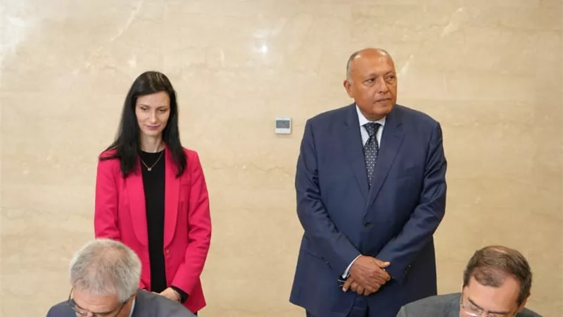 البترول توقع مذكرة تفاهم في مجال الغاز الطبيعي مع بلغاريا