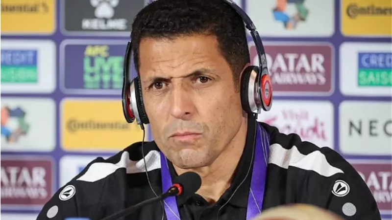 الاتحاد الأردني يحسم مصير المدرب عموتة