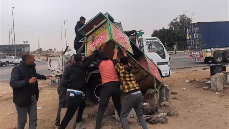 جهاز الشروق يشن حملة مكبرة على الإشغالات ويحرر 6 محاضر.. بالصور