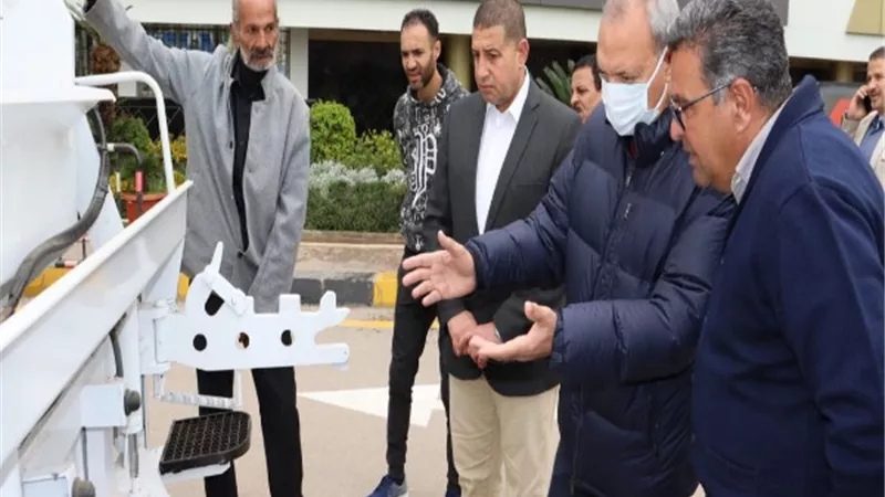 محافظ القليوبية يشهد استلام 6 سيارات ولودر لدعم منظومة النظافة