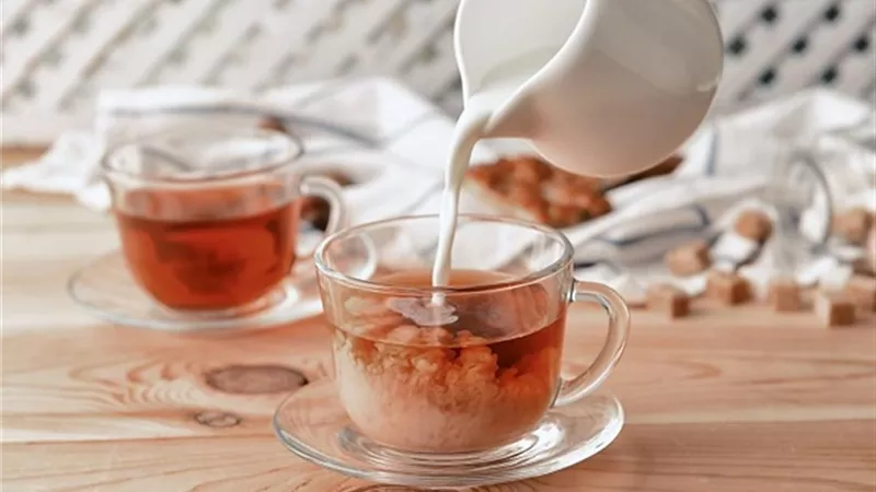 5 فوائد صحية للشاى بالحليب ..تعرف عليها