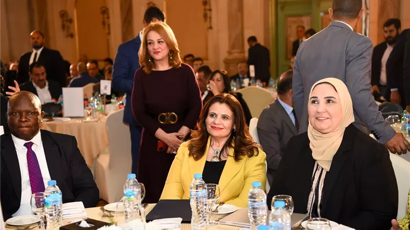 وزيرة الهجرة: حريصون على التعاون بين الحكومة والمجتمع المدني