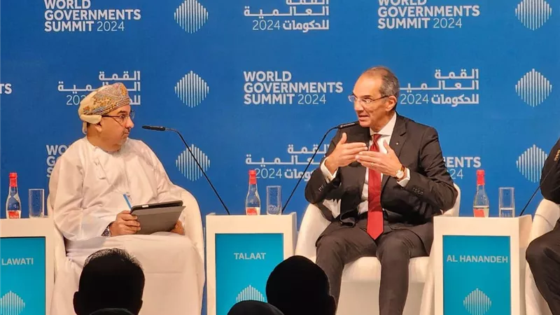 طلعت يوضح استراتيجية العمل لتعزيز جاهزية حكومات الدول العربية بمجال الذكاء الاصطناعى