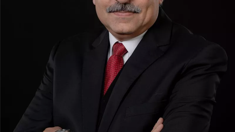 مجلس الأهلى يجهز لتكريم العامري فاروق