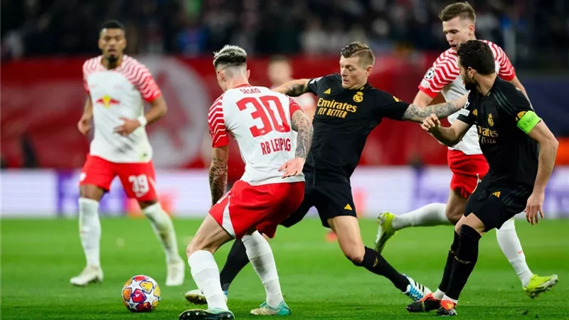 هدف دياز المبهر يمنح ريال مدريد الفوز أمام لايبزيج بدوري أبطال أوروبا