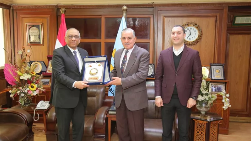 محافظ كفرالشيخ يعقد إجتماع المجلس الإقليمى للسكان