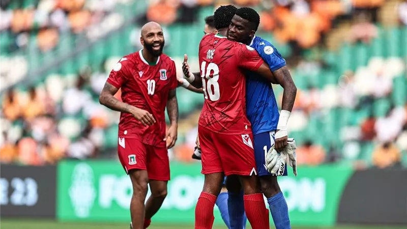 أسباب انضباطية.. منتخب غينيا يقرر إيقاف هداف إفريقيا