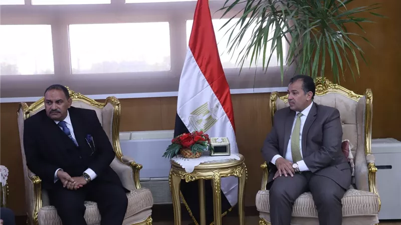 عكاوي يلتقي وفد بنك القاهرة لبحث أوجه التعاون المشترك