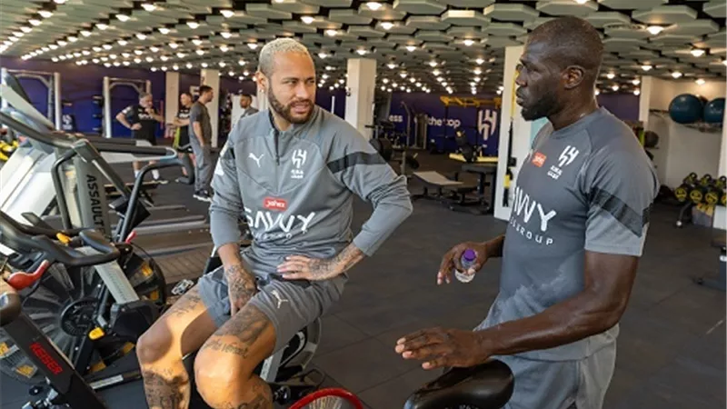 البرازيلي نيمار يبدأ برنامجه التأهيلي رفقة الهلال السعودي - شاهد