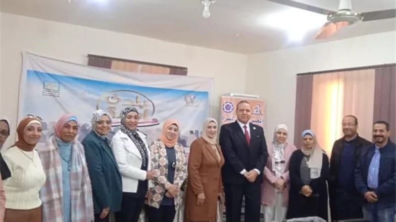 ندوة تعريفية عن منظومة التأمين الصحى الشامل بقومى السويس