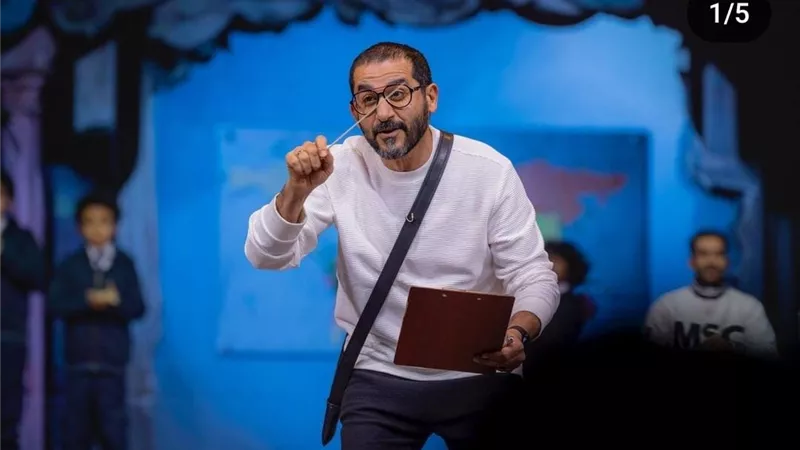 كيف دعم أحمد حلمي فلسطين في مسرحية 