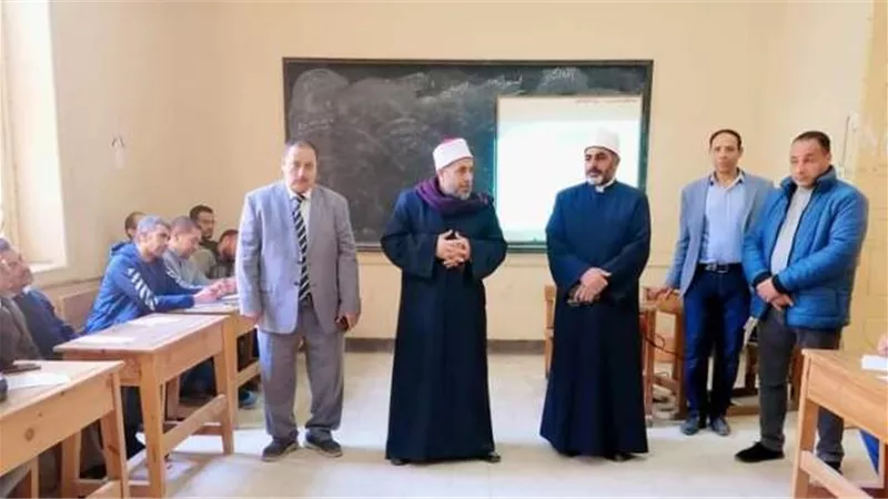 ختام تدريبات الترقي لمعلمي الأزهر بديرب ومنيا القمح