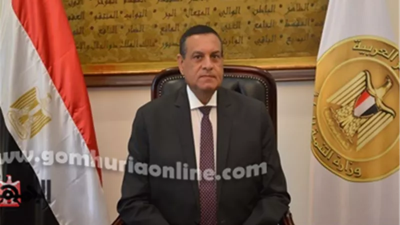التنمية المحلية تتابع رفع المياه وتطالب المواطنين بتوخي الحذر