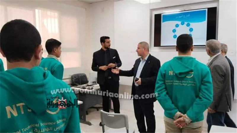 وكيل تعليم دمياط يتفقد مدرسة 