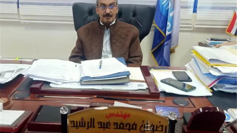 تحفظ جهاز بدر على معدات المقاولين وتحويل المخالفين للنيابة.. صور