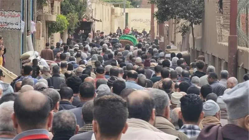 اهالى تلا بالمنوفية يودعون مؤذن مسجد الرئيس السادات