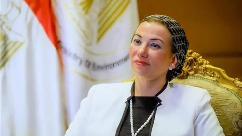 وزيرة البيئة تشارك بماراثون الجرى تحت رعاية مجلس القبائل