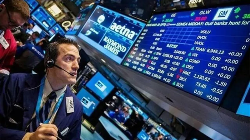 تباين الأسهم الأمريكية وسط توقعات بخفض الفائدة