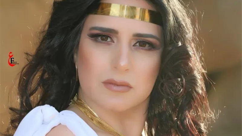 ميرنا وليد صحفية في مسلسل تعويذة رشيدة .. فيديو