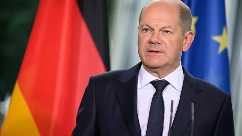 المستشار الألماني يدعو إسرائيل إلى الالتزام بالقانون الدولي