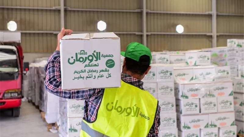 البدء فى تجهيز وتعبئة كراتين رمضان 2024 فى أسيوط