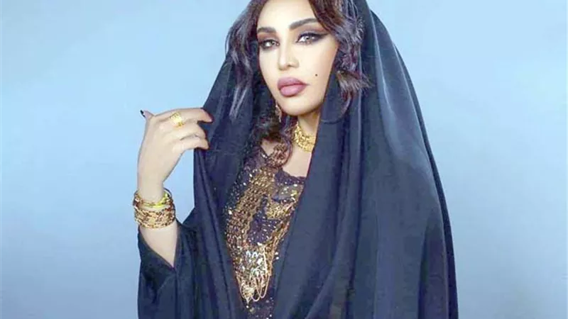 الأسود يليق بـ 