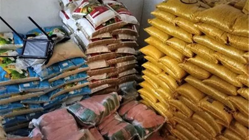 ضبط 125طن أرز وعدس ومكرونة في مخزن بالإسماعيلية