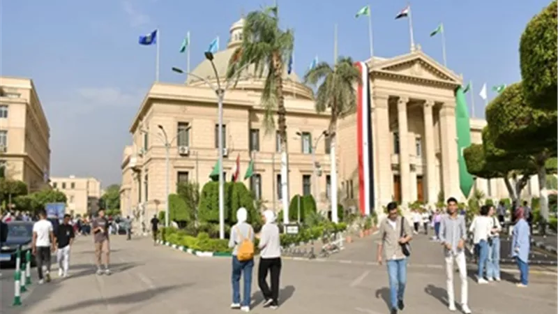 بروتوكول تعاون بين جامعتي القاهرة و