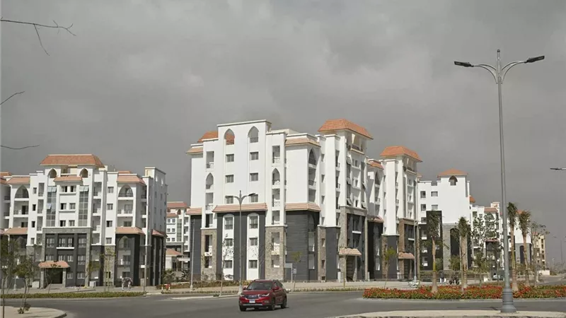 وزير الإسكان: تنفيذ 24 ألف وحدة سكنية بالعاصمة الإدارية الجديدة