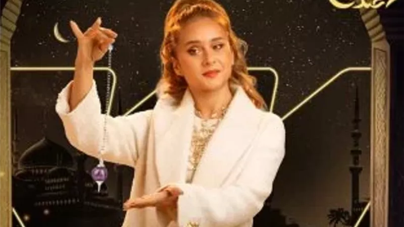 نيللي كريم تروج لـ 
