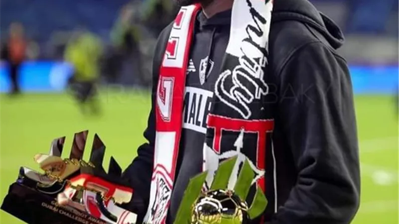 شيكابالا ينتظر عرض الزمالك للتجديد وعقد عواد الجديد أقل .. شاهد