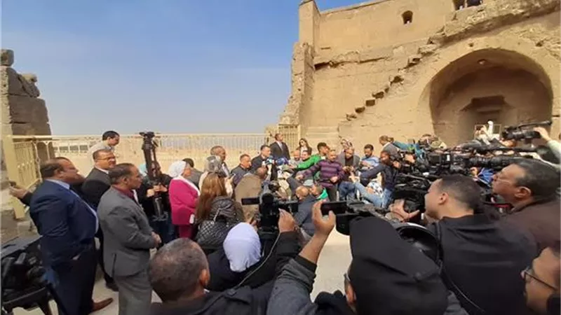 وزير السياحة يفتتح برجي الرملة والحداد بقلعة صلاح الدين الأيوبي