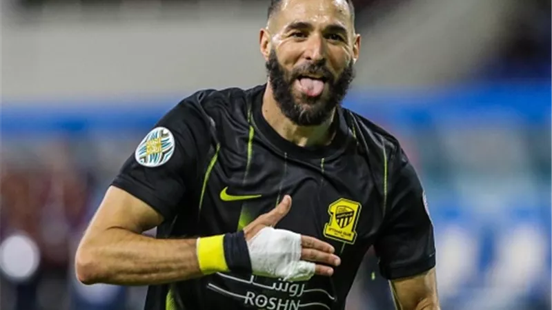 تشكيل اتحاد جدة المتوقع أمام الرياض بالدوري السعودي.. عودة بنزيما