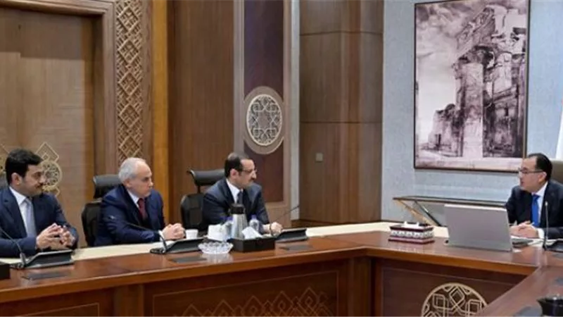 رئيس الوزراء: نرحب بضخ أي استثمارات جديدة والعمل على تذليل أي عقبات