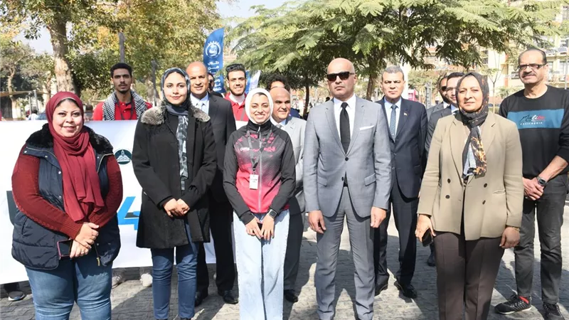 رئيس جامعة عين شمس يفتتح مهرجان الأسر الطلابية