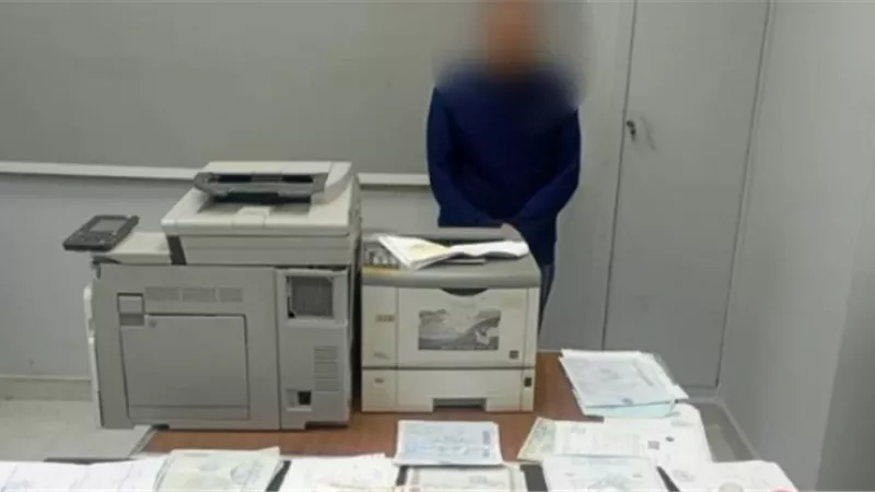 ضبط تشكيل عصابى لتقليد العملات الأجنبية وتزويرالمستندات بالطالبية