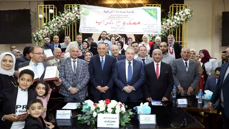 غراب يشارك نقابة الصيادلة الاحتفال بيوم الصيدلي المثالي