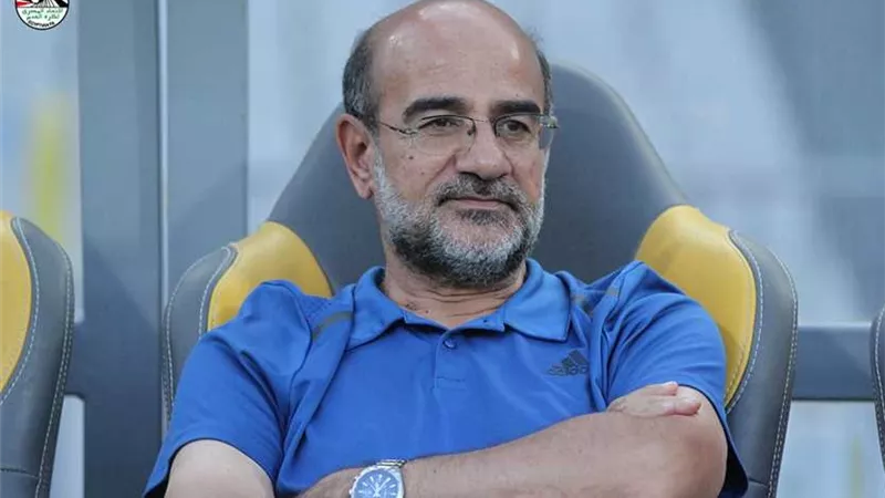 عامر حسين ردا علي منتقديه : تركت منصبي موسما وجاء ثنائي ثم هربوا