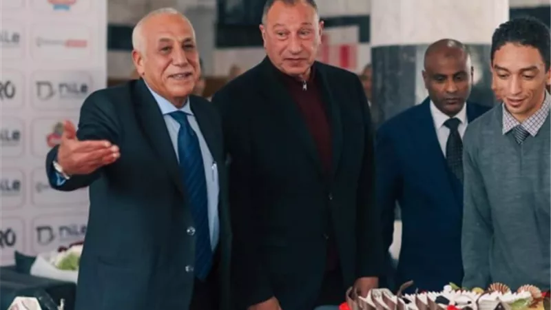 الأهلى يوجه الدعوة للزمالك لزيارة 