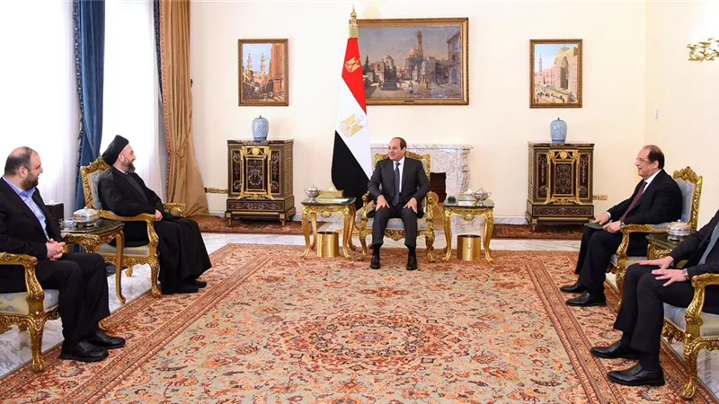 الرئيس السيسي يستقبل رئيس تيار الحكمة الوطني العراقي