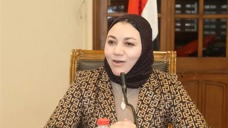آداب عين شمس تنظم ندوة حول إدمان المخدرات