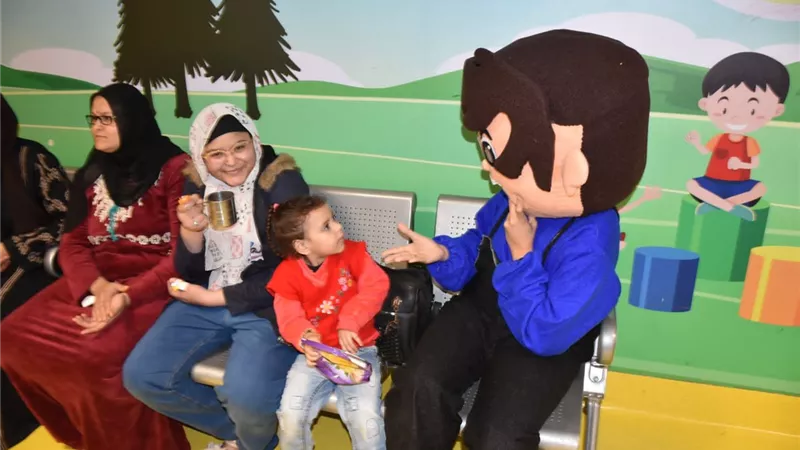 وفد كنيسة أسوان يدعم الاطفال مرضى السرطان فى الصعيد