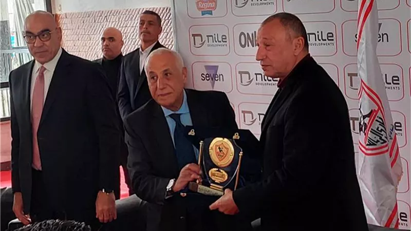شاهد كواليس زيارة مجلس الأهلي للزمالك وموقف غرامة كهربا