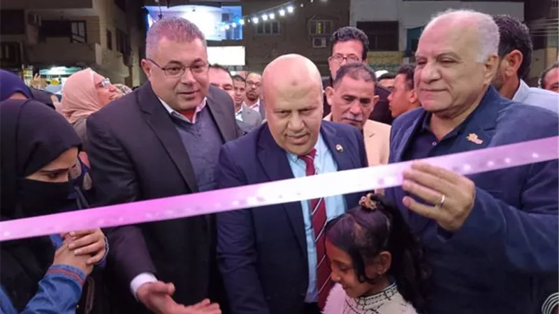افتتاح معرض 