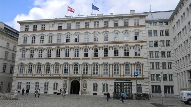 الولايات المتحدة والنمسا توقعان برنامجا جديدا للتعاون التعليمي