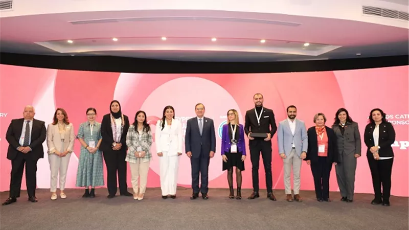 حفل توزيع جوائز تميز المساواة في الطاقة.. الملا يسلم 3 جوائز للفائزين