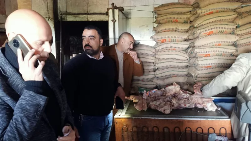 وكيل وزارةصحةالشرقيةيقود حملة علي منشآت غذائية