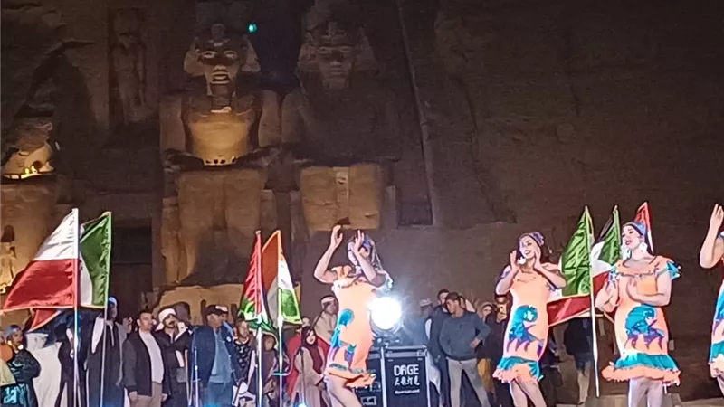 ختام مهرجان الثقافة والفنون الحادى عشر بمعبدى أبو سمبل